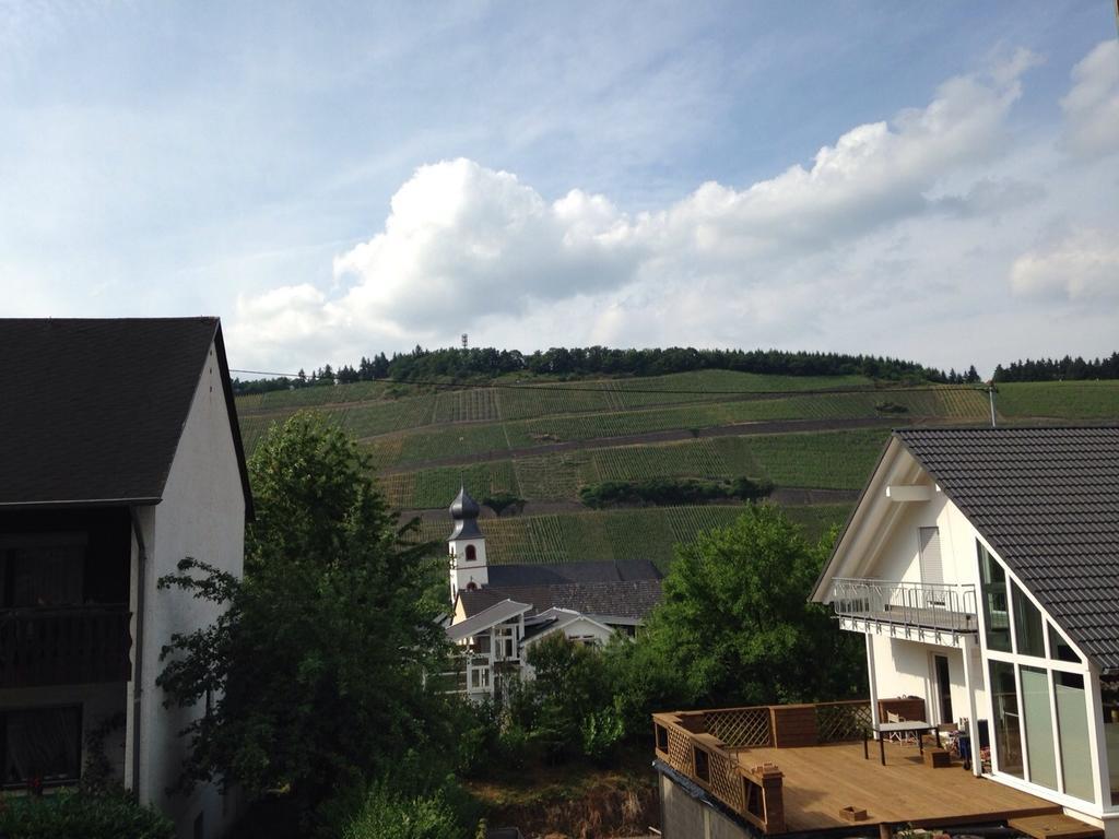 Gaestehaus Jufferpanorama Brauneberg Exterior photo